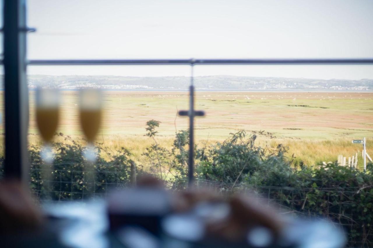 The Rhossili Bay Secret Villa สวอนซี ภายนอก รูปภาพ